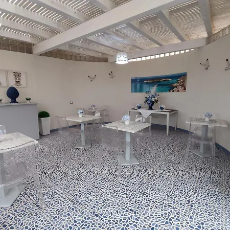 Plaza Bed & Breakfast *